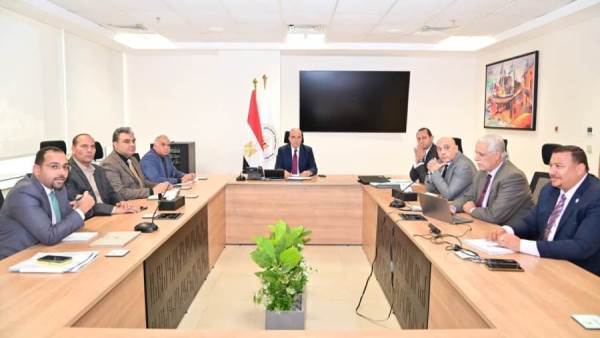  وزير الري يستعرض المسودة الأولية لروابط مستخدمي المياه تمهيدًا لاعتمادها قريبًا