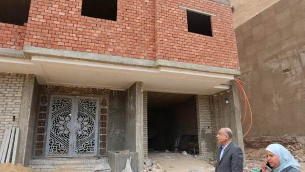 محافظ المنيا يوجه بإزالة برج مخالف في بني مزار وإحالة المقصرين للتحقيق