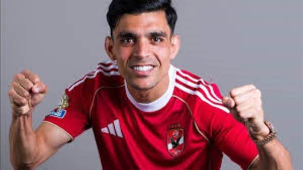 طبيب الأهلي يكشف إصابة "بن شرقي" بمزق في العضلة الخلفية