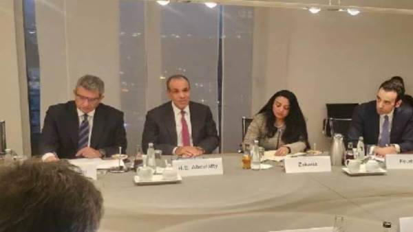 وزير الخارجية يؤكد حرص الدولة على تعزيز دور القطاع الخاص في قيادة النمو الاقتصادي