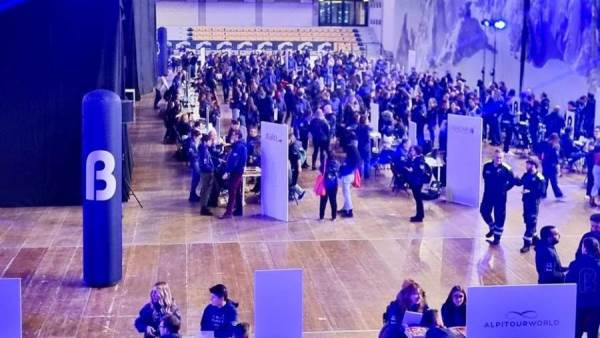 السياحة والاثار تشارك في ورشة عمل مهنية بإيطاليا