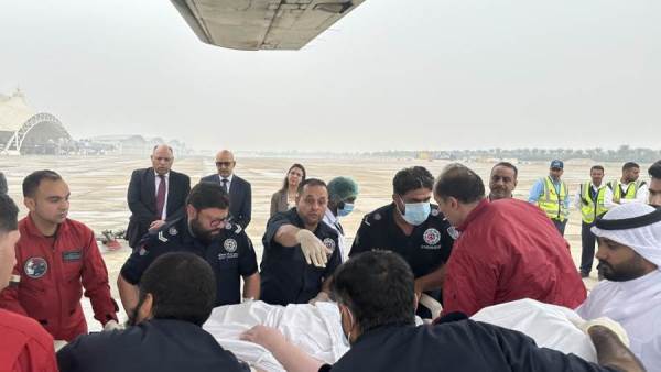 "الخارجية" تسهل نقل مواطن مصري من الكويت لديه ظروف طبية خاصة